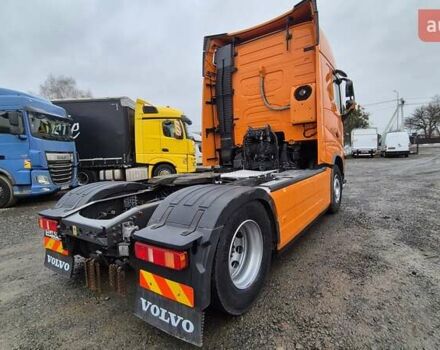Оранжевый Вольво FH 13, объемом двигателя 12.8 л и пробегом 822 тыс. км за 44777 $, фото 3 на Automoto.ua