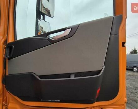 Оранжевый Вольво FH 13, объемом двигателя 12.8 л и пробегом 822 тыс. км за 44777 $, фото 31 на Automoto.ua
