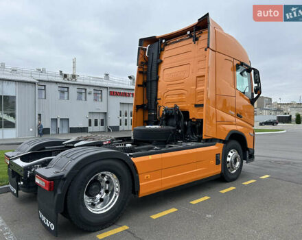 Помаранчевий Вольво FH 13, об'ємом двигуна 12.78 л та пробігом 29 тис. км за 113316 $, фото 3 на Automoto.ua
