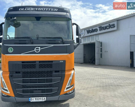 Помаранчевий Вольво FH 13, об'ємом двигуна 12.78 л та пробігом 29 тис. км за 113316 $, фото 5 на Automoto.ua