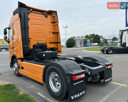 Помаранчевий Вольво FH 13, об'ємом двигуна 12.78 л та пробігом 29 тис. км за 113316 $, фото 2 на Automoto.ua