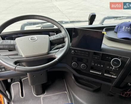 Помаранчевий Вольво FH 13, об'ємом двигуна 12.78 л та пробігом 29 тис. км за 113316 $, фото 9 на Automoto.ua