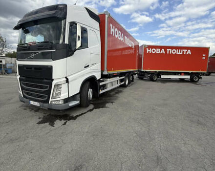 Белый Вольво FH 16, объемом двигателя 4.6 л и пробегом 970 тыс. км за 42999 $, фото 1 на Automoto.ua