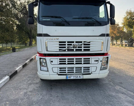 Белый Вольво FH 16, объемом двигателя 16.1 л и пробегом 11 тыс. км за 38000 $, фото 9 на Automoto.ua