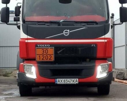 Белый Вольво FH 16, объемом двигателя 7.7 л и пробегом 270 тыс. км за 40000 $, фото 11 на Automoto.ua