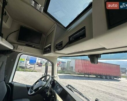 Білий Вольво FH 16, об'ємом двигуна 12.9 л та пробігом 950 тис. км за 42000 $, фото 19 на Automoto.ua
