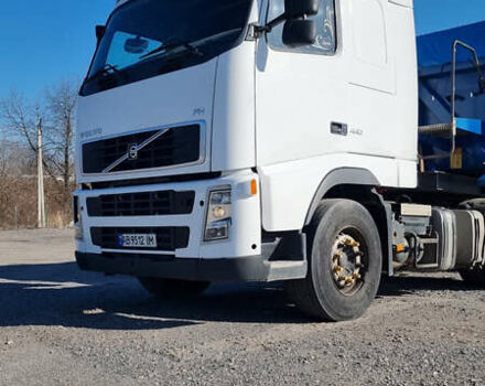 Белый Вольво FH 16, объемом двигателя 12.8 л и пробегом 1 тыс. км за 13500 $, фото 2 на Automoto.ua