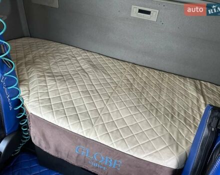 Білий Вольво FH 16, об'ємом двигуна 12.78 л та пробігом 860 тис. км за 31500 $, фото 21 на Automoto.ua