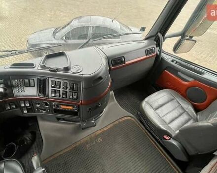 Черный Вольво FH 16, объемом двигателя 16 л и пробегом 122 тыс. км за 42000 $, фото 83 на Automoto.ua