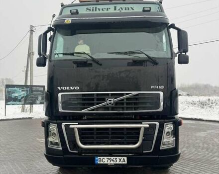 Черный Вольво FH 16, объемом двигателя 16 л и пробегом 122 тыс. км за 42000 $, фото 1 на Automoto.ua