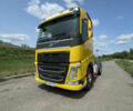 Желтый Вольво FH 16, объемом двигателя 12.78 л и пробегом 860 тыс. км за 28500 $, фото 1 на Automoto.ua