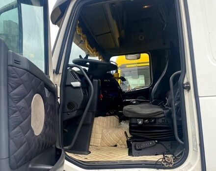 Белый Вольво ФХ, объемом двигателя 12.1 л и пробегом 1000 тыс. км за 19000 $, фото 6 на Automoto.ua