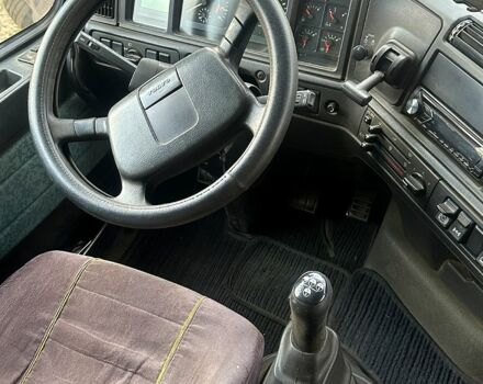 Белый Вольво ФХ, объемом двигателя 12.1 л и пробегом 0 тыс. км за 25000 $, фото 6 на Automoto.ua