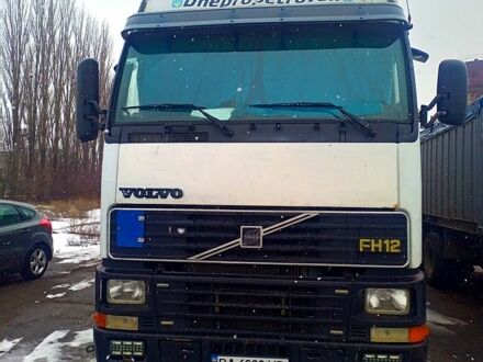 Вольво FH 1995 у Новоукраинке на Automoto.ua Білий Вольво FH, об'ємом двигуна 12.5 л та пробігом 2110 тис. км за 7500 $, фото 1 на Automoto.ua