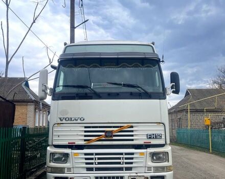 Білий Вольво FH, об'ємом двигуна 12.1 л та пробігом 564 тис. км за 13000 $, фото 1 на Automoto.ua