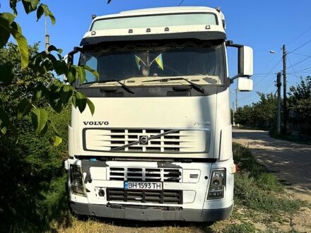 Вольво FH 2004 у Измаиле на Automoto.ua Білий Вольво FH, об'ємом двигуна 12.1 л та пробігом 183 тис. км за 28000 $, фото 1 на Automoto.ua