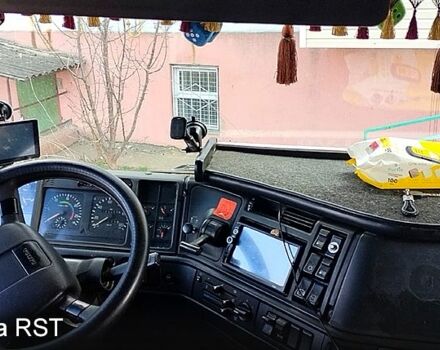 Красный Вольво ФХ, объемом двигателя 12 л и пробегом 1110 тыс. км за 6500 $, фото 8 на Automoto.ua