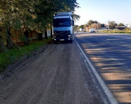 Вольво FH, об'ємом двигуна 12.1 л та пробігом 330 тис. км за 11500 $, фото 1 на Automoto.ua