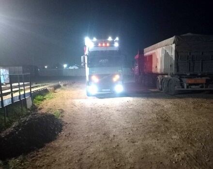 Вольво FH, об'ємом двигуна 12.1 л та пробігом 330 тис. км за 11500 $, фото 2 на Automoto.ua