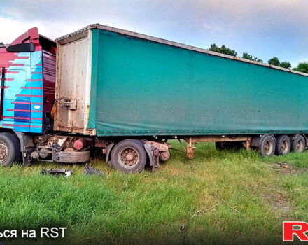 Вольво ФХ, объемом двигателя 13.8 л и пробегом 111 тыс. км за 4500 $, фото 10 на Automoto.ua