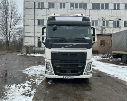 Вольво ФХ 2015 в Киеве на Automoto.ua Вольво ФХ, объемом двигателя 0 л и пробегом 0 тыс. км за 35000 $, фото 2 на Automoto.ua