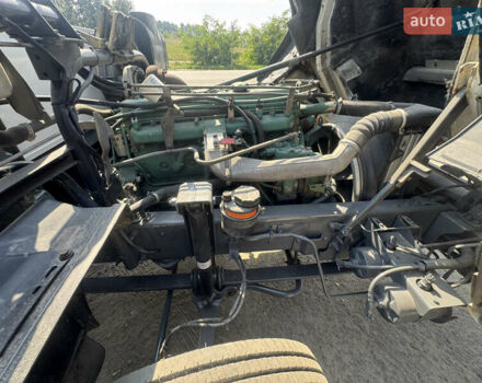 Білий Вольво FL 6, об'ємом двигуна 6.9 л та пробігом 137 тис. км за 17500 $, фото 30 на Automoto.ua