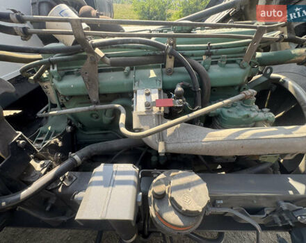 Білий Вольво FL 6, об'ємом двигуна 6.9 л та пробігом 137 тис. км за 17500 $, фото 31 на Automoto.ua