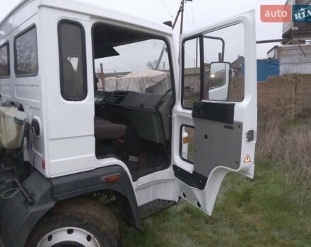 Білий Вольво FL 6, об'ємом двигуна 5.48 л та пробігом 980 тис. км за 25500 $, фото 22 на Automoto.ua