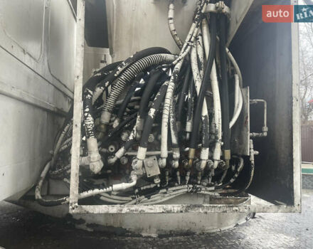 Вольво FL 6 2003 в Киеве на Automoto.ua Черный Вольво FL 6, объемом двигателя 4.75 л и пробегом 0 тыс. км за 45000 $, фото 5 на Automoto.ua