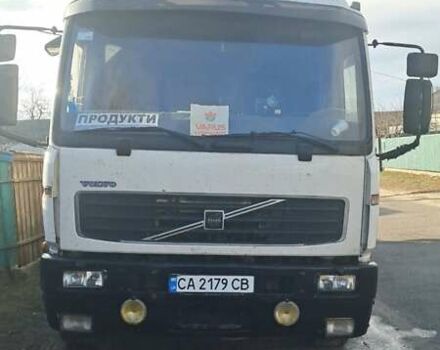 Белый Вольво FL 7, объемом двигателя 0 л и пробегом 1000 тыс. км за 19800 $, фото 1 на Automoto.ua