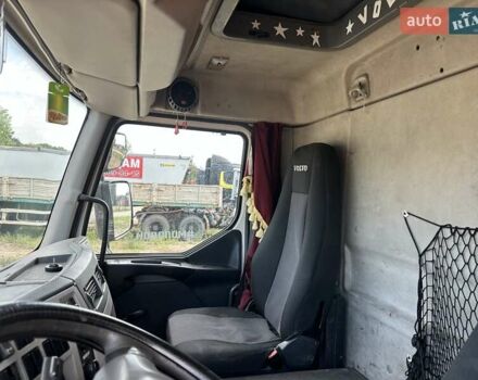 Белый Вольво FL 7, объемом двигателя 7.2 л и пробегом 701 тыс. км за 18000 $, фото 6 на Automoto.ua