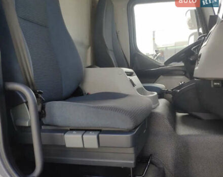 Серый Вольво FL 7, объемом двигателя 7.2 л и пробегом 487 тыс. км за 29900 $, фото 9 на Automoto.ua