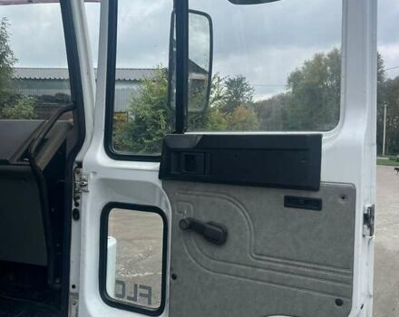 Білий Вольво ФЛЦ, об'ємом двигуна 4 л та пробігом 212 тис. км за 7300 $, фото 13 на Automoto.ua