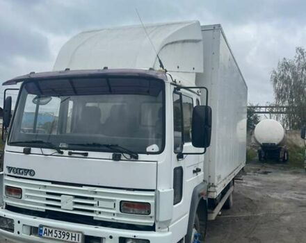 Білий Вольво ФЛЦ, об'ємом двигуна 4 л та пробігом 212 тис. км за 7300 $, фото 28 на Automoto.ua