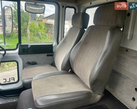 Білий Вольво ФЛЦ, об'ємом двигуна 4 л та пробігом 212 тис. км за 7300 $, фото 3 на Automoto.ua
