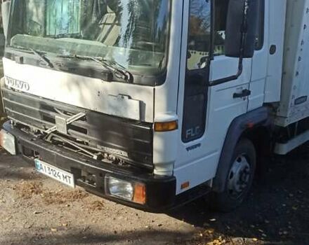 Білий Вольво ФЛЦ, об'ємом двигуна 3.99 л та пробігом 300 тис. км за 7500 $, фото 9 на Automoto.ua