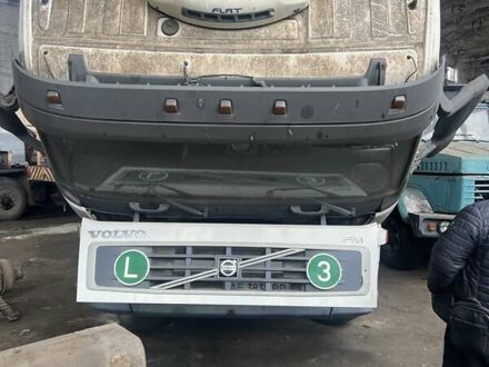 Белый Вольво FM 10, объемом двигателя 12.78 л и пробегом 900 тыс. км за 29850 $, фото 1 на Automoto.ua