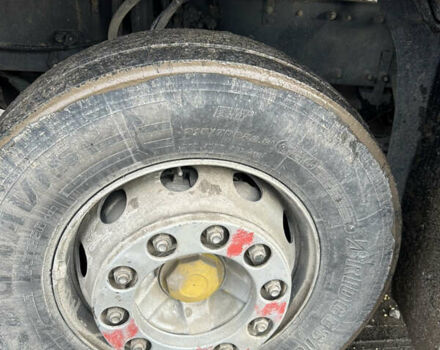 Червоний Вольво FM 11, об'ємом двигуна 10.8 л та пробігом 826 тис. км за 11900 $, фото 10 на Automoto.ua