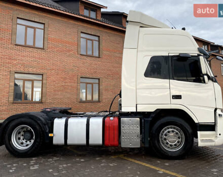 Белый Вольво ФМ 12, объемом двигателя 10.84 л и пробегом 1 тыс. км за 15500 $, фото 4 на Automoto.ua