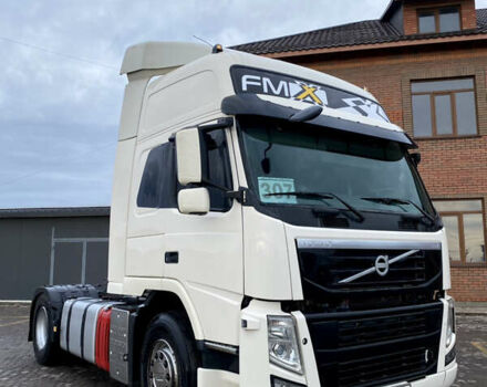 Белый Вольво ФМ 12, объемом двигателя 10.84 л и пробегом 1 тыс. км за 15500 $, фото 3 на Automoto.ua