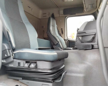 Белый Вольво ФМ 12, объемом двигателя 0 л и пробегом 490 тыс. км за 44444 $, фото 36 на Automoto.ua