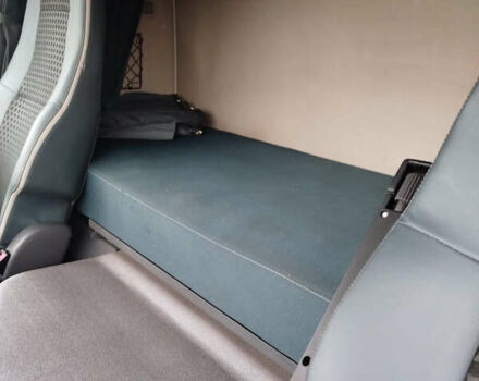 Білий Вольво ФМ 12, об'ємом двигуна 0 л та пробігом 490 тис. км за 44444 $, фото 31 на Automoto.ua