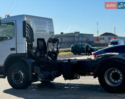 Серый Вольво ФМ 12, объемом двигателя 10.8 л и пробегом 400 тыс. км за 23500 $, фото 1 на Automoto.ua