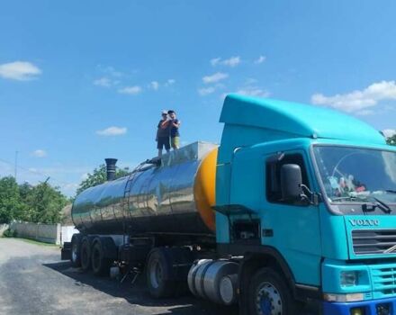 Зеленый Вольво ФМ 12, объемом двигателя 12 л и пробегом 750 тыс. км за 7900 $, фото 8 на Automoto.ua