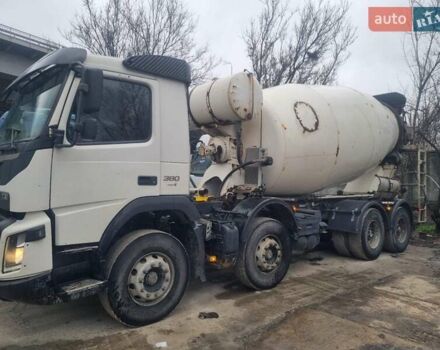 Білий Вольво FM 13, об'ємом двигуна 12.78 л та пробігом 181 тис. км за 67000 $, фото 3 на Automoto.ua