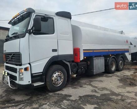 Білий Вольво FM 13, об'ємом двигуна 16.13 л та пробігом 960 тис. км за 36000 $, фото 16 на Automoto.ua