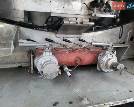 Білий Вольво FM 13, об'ємом двигуна 16.13 л та пробігом 960 тис. км за 36000 $, фото 14 на Automoto.ua