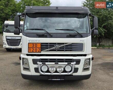 Белый Вольво FM 13, объемом двигателя 12.8 л и пробегом 495 тыс. км за 45000 $, фото 8 на Automoto.ua