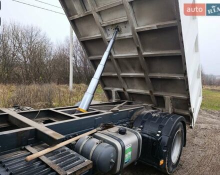 Белый Вольво FM 13, объемом двигателя 9.99 л и пробегом 7 тыс. км за 25000 $, фото 2 на Automoto.ua