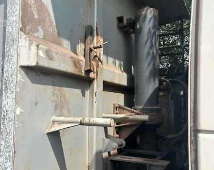 Белый Вольво FM 13, объемом двигателя 12.78 л и пробегом 380 тыс. км за 25000 $, фото 12 на Automoto.ua